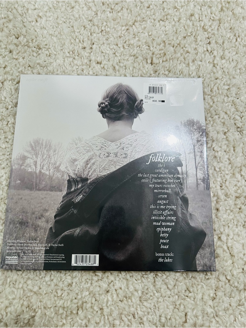 Taylor Swift Folklore Vinyl - w/ Cardigan single New - in plastic - Picture 4 of 5
